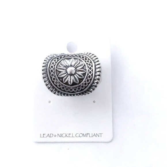 🛍🆕Story by Davinci Burnished Silver Ring - Picture 5 of 5